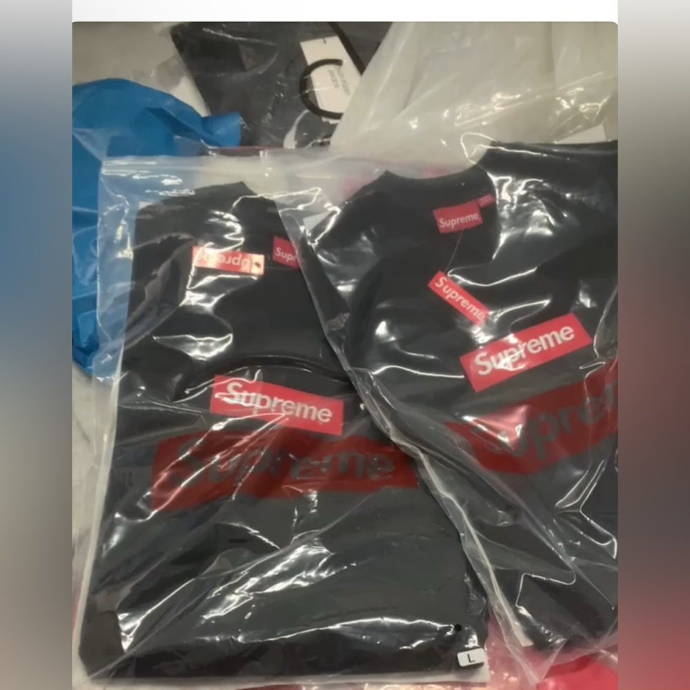 Supreme t-shirt L